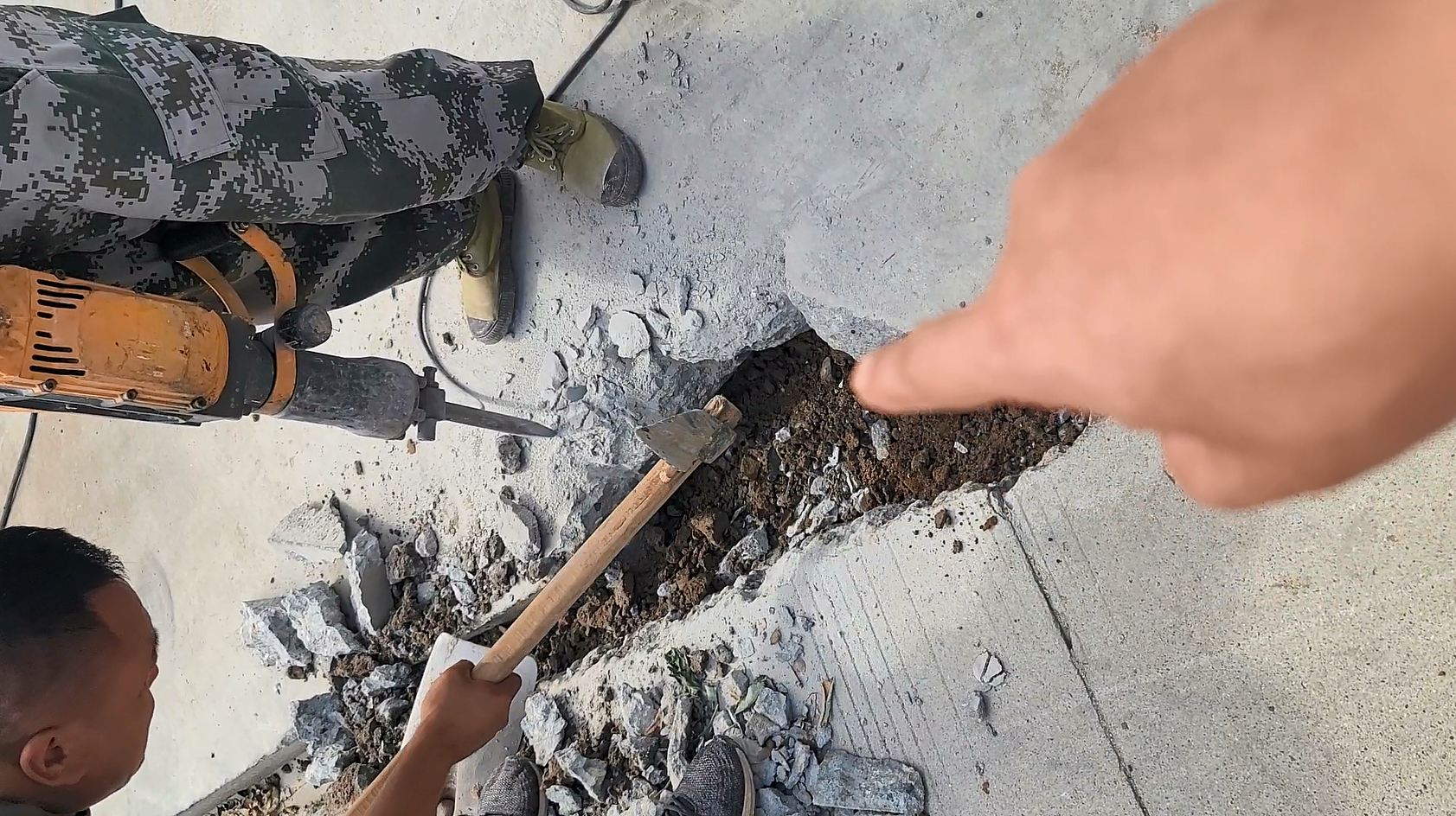 1662695856439073.jpg 1662694060229.jpg